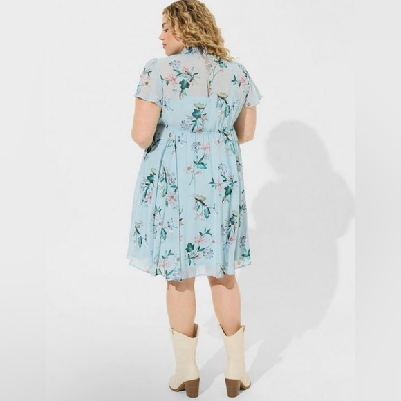 Torrid Mini Blue Floral Chiffon Smocked Neck Dress, NWT! - Picture 5 of 12